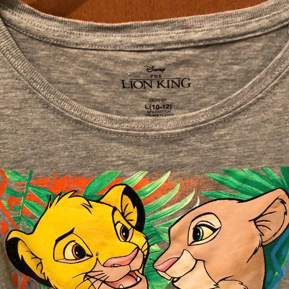 Disney brand Lion King t shirt girl’s L (10-12)